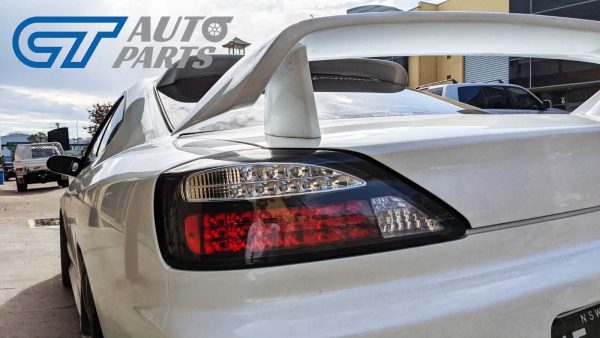Yashio Factory Black Dynamic LED Taillights for 99-02 Nissan Silvia 200SX S15 Spec R