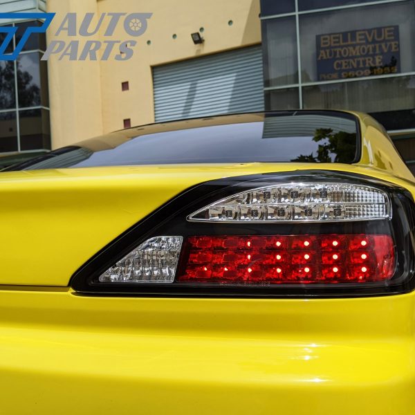 BLACK Dynamic LED Tail lights for 9902 Nissan Silvia 200SX S15 Spec R