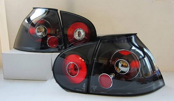 Black Altezza Tail Lights for 03-08 VW GOLF V GTI MK5 Volkswagen Taillights