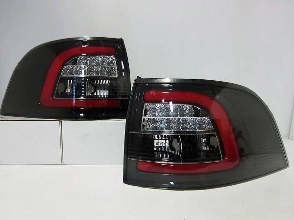 Black Red 3D Light Bar LED Tail Lights for Holden Commodore VE & VF Wagon