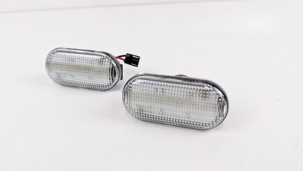 Clear LED side indicators side marker fender lights for 04-19 Nissan NAVARA D40