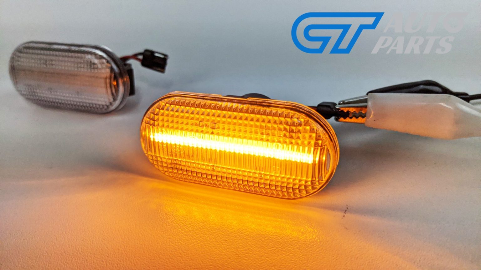 Clear LED side indicators side marker fender lights for 0419 Nissan