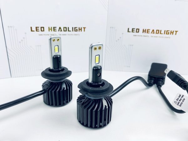 PLUS+ HB4 / 9006 LED Bulb Conversion kit 7600LM 6500k